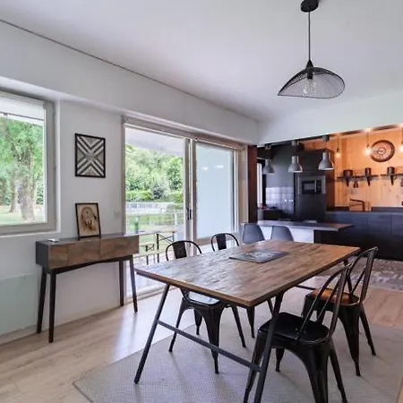 Apartman D'exception Proche Des Commerces Avec Piscine